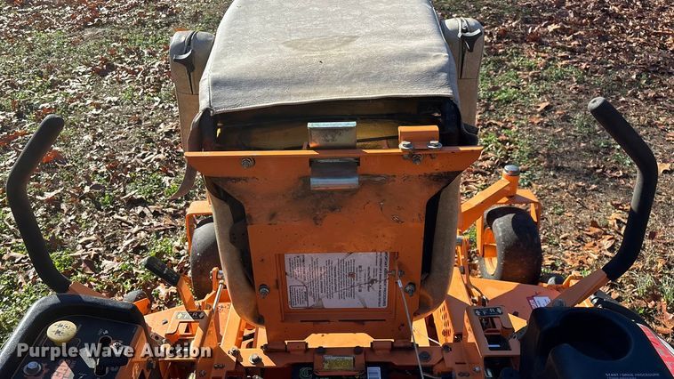 image for item EN5869 Scag Tiger Cub STC61V-23BV ZTR lawn mower