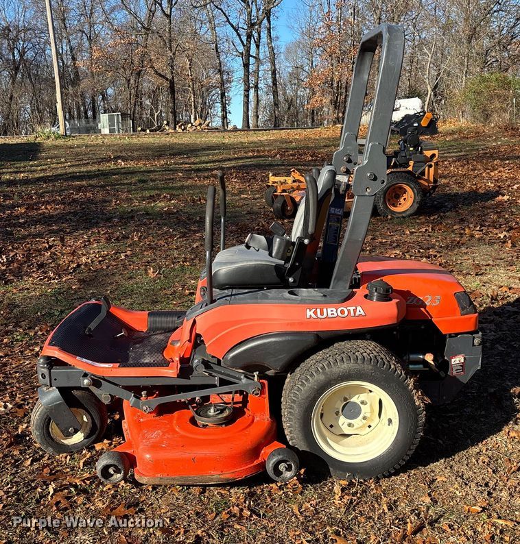 image for item EN5870 Kubota ZG23F ZTR lawn mower