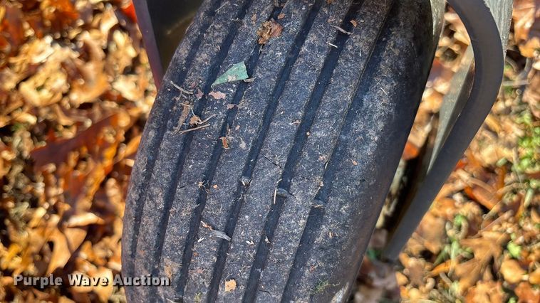 image for item EN5870 Kubota ZG23F ZTR lawn mower