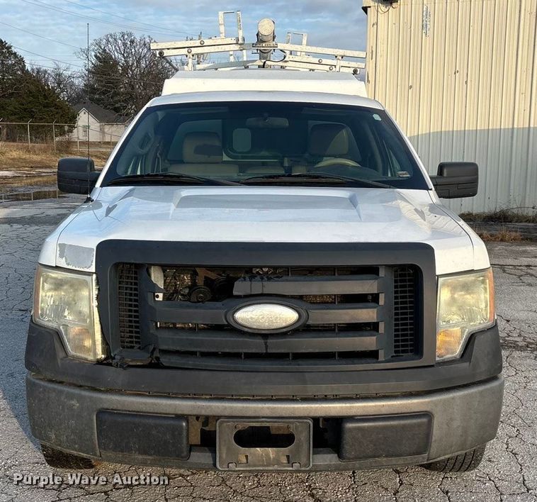 image for item EN5871 2009 Ford F150 XL pickup truck