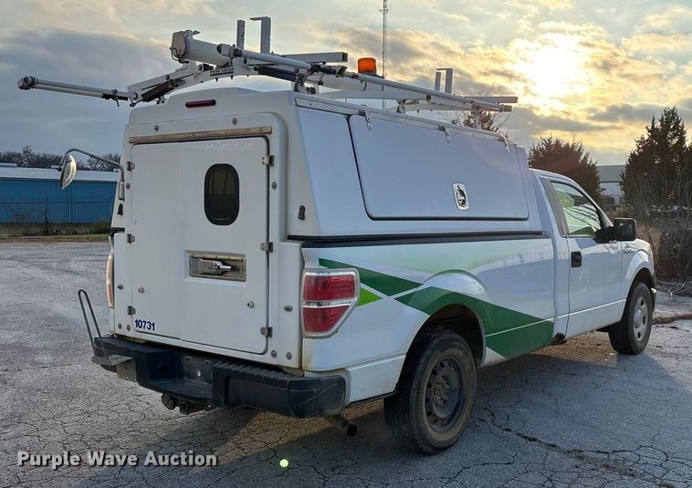 image for item EN5871 2009 Ford F150 XL pickup truck