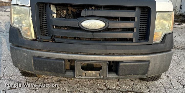 image for item EN5871 2009 Ford F150 XL pickup truck