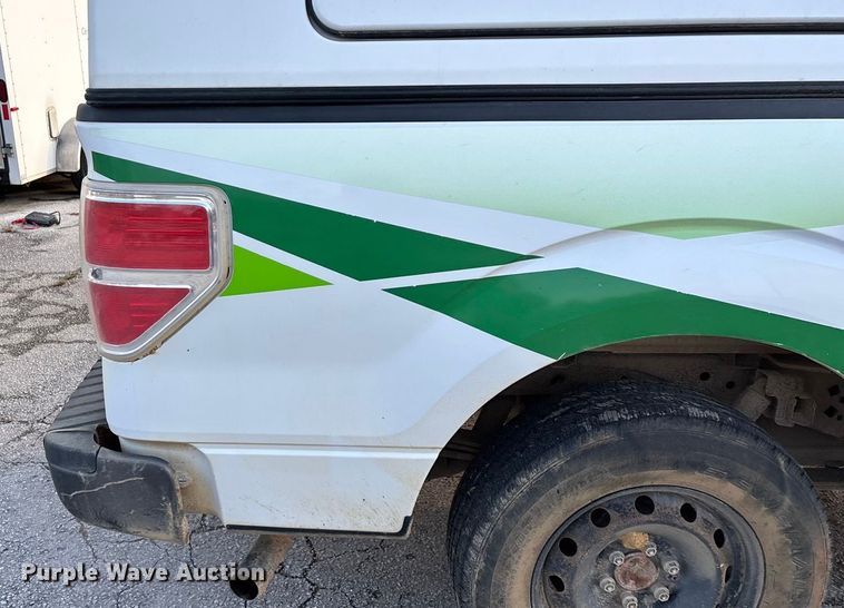 image for item EN5871 2009 Ford F150 XL pickup truck