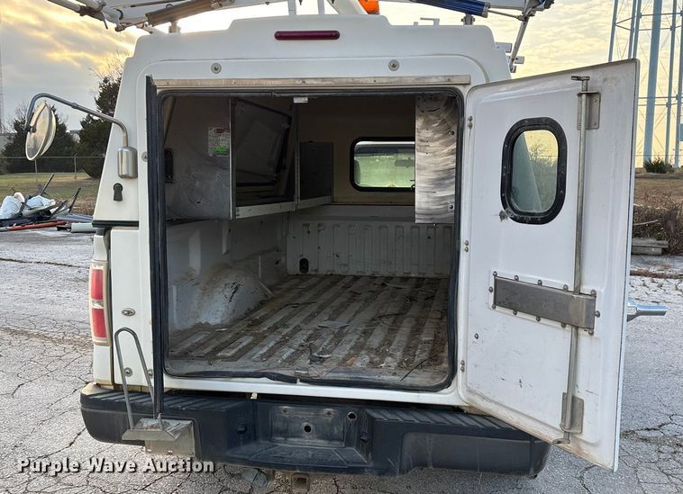 image for item EN5871 2009 Ford F150 XL pickup truck