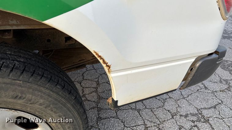 image for item EN5871 2009 Ford F150 XL pickup truck