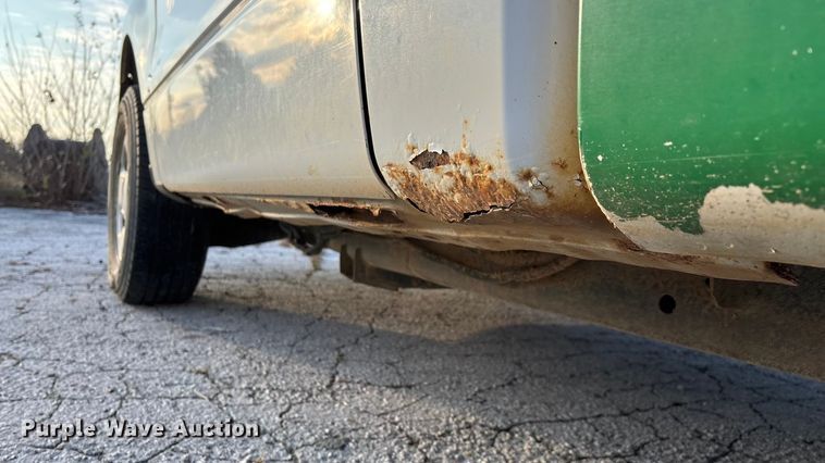 image for item EN5871 2009 Ford F150 XL pickup truck