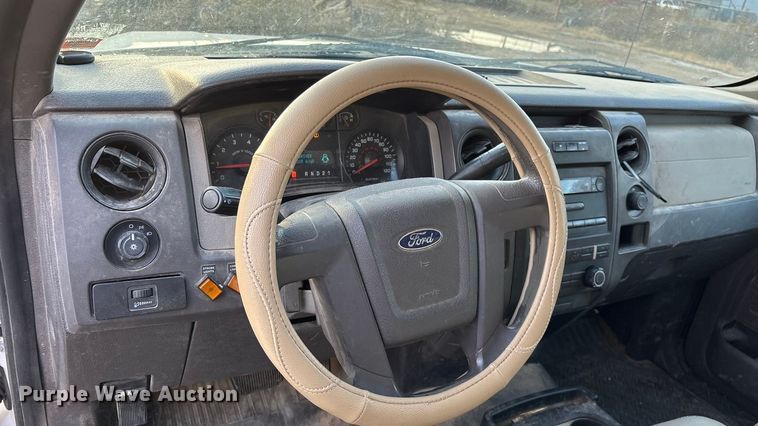 image for item EN5871 2009 Ford F150 XL pickup truck