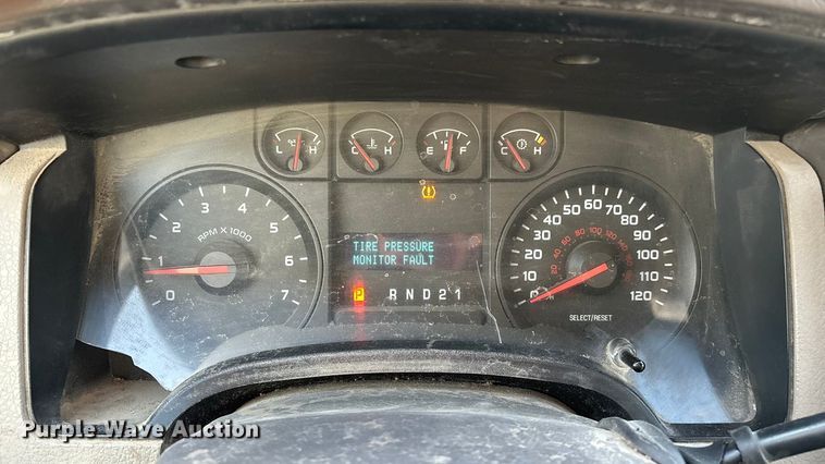 image for item EN5871 2009 Ford F150 XL pickup truck