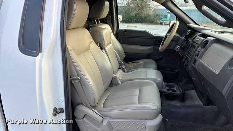 image for item EN5871 2009 Ford F150 XL pickup truck