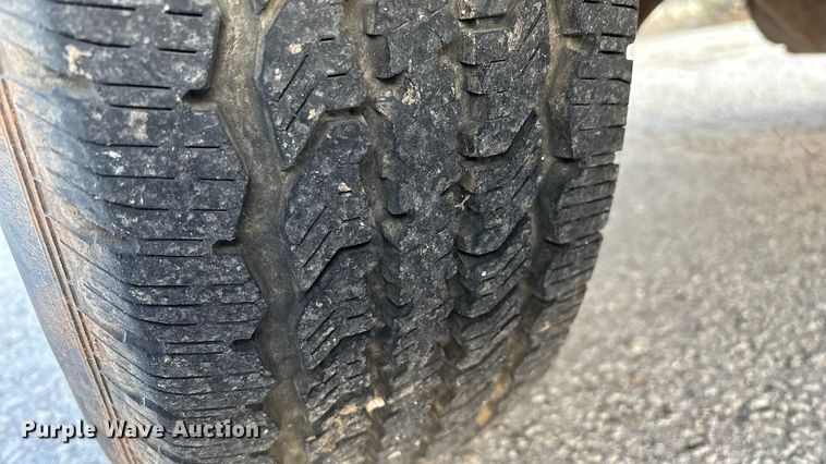 image for item EN5871 2009 Ford F150 XL pickup truck