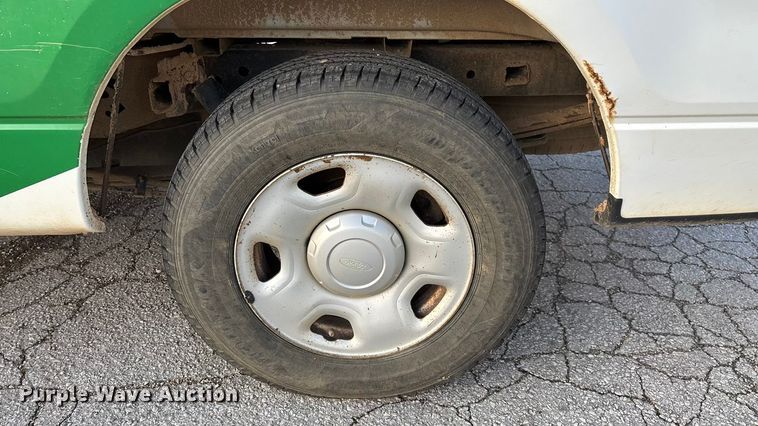 image for item EN5871 2009 Ford F150 XL pickup truck