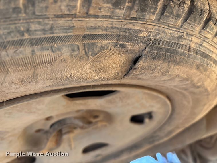 image for item EN5871 2009 Ford F150 XL pickup truck