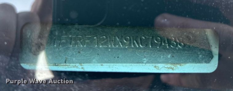 image for item EN5871 2009 Ford F150 XL pickup truck