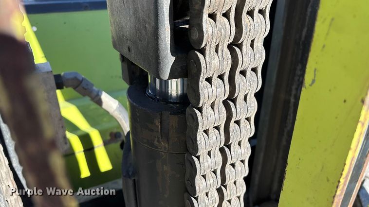 image for item EN5919 Clark C500-YS100 forklift