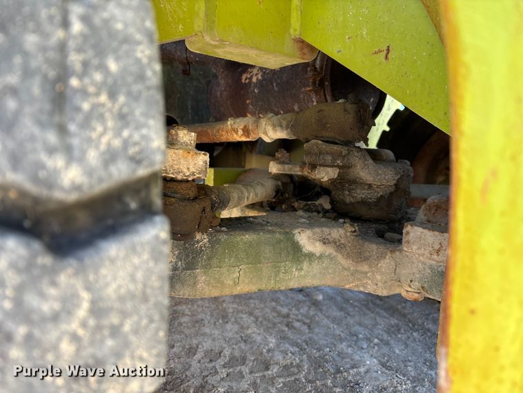 image for item EN5919 Clark C500-YS100 forklift