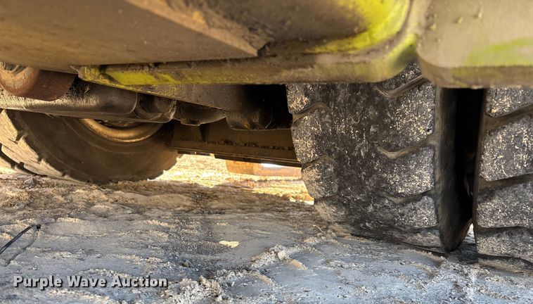 image for item EN5919 Clark C500-YS100 forklift