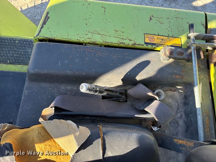 image for item EN5919 Clark C500-YS100 forklift