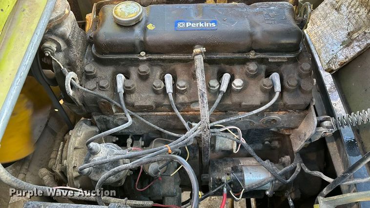 image for item EN5919 Clark C500-YS100 forklift