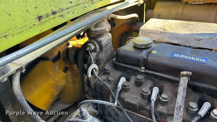 image for item EN5919 Clark C500-YS100 forklift