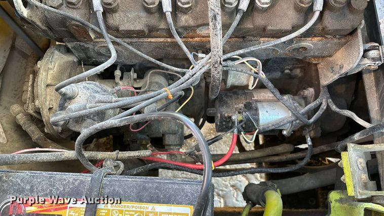 image for item EN5919 Clark C500-YS100 forklift