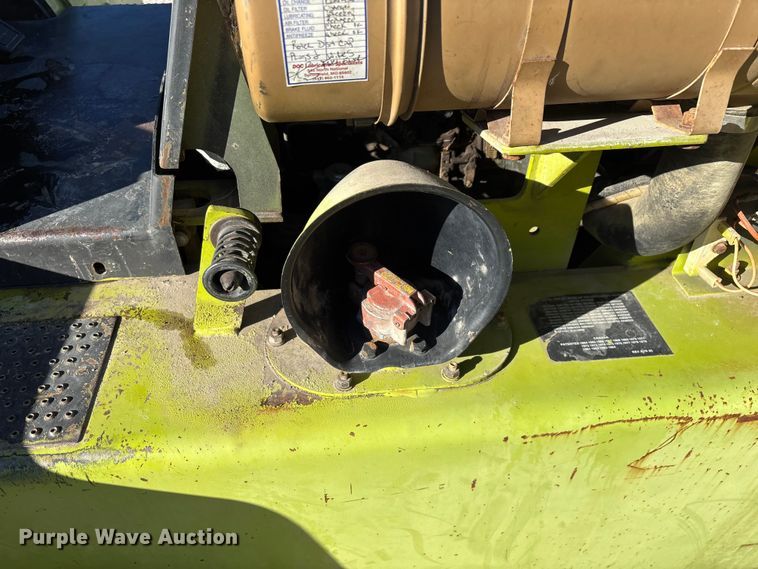 image for item EN5919 Clark C500-YS100 forklift