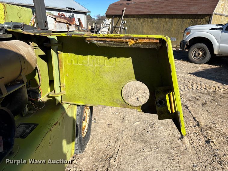 image for item EN5919 Clark C500-YS100 forklift