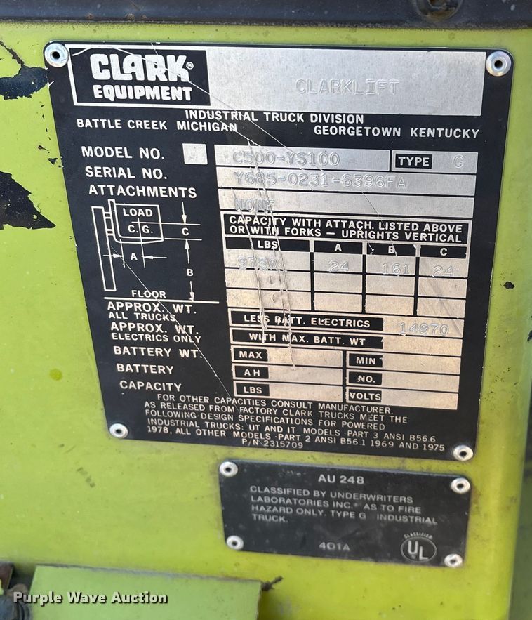 image for item EN5919 Clark C500-YS100 forklift
