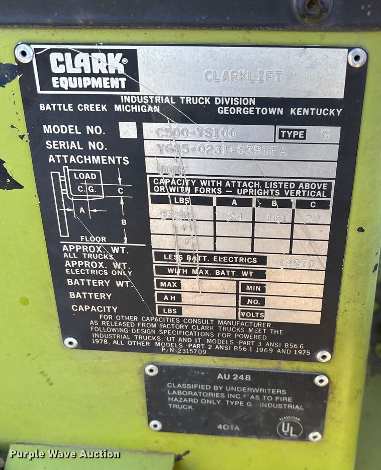 image for item EN5919 Clark C500-YS100 forklift