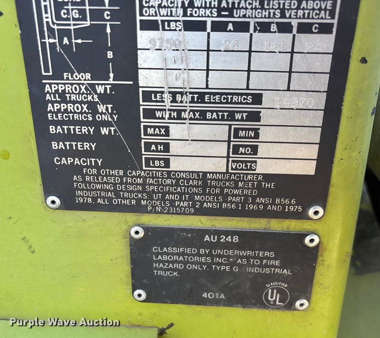 image for item EN5919 Clark C500-YS100 forklift
