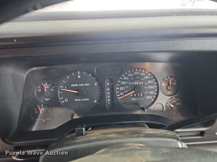 image for item EO4870 1997 Dodge Ram 2500 Club Cab flatbed pickup truck