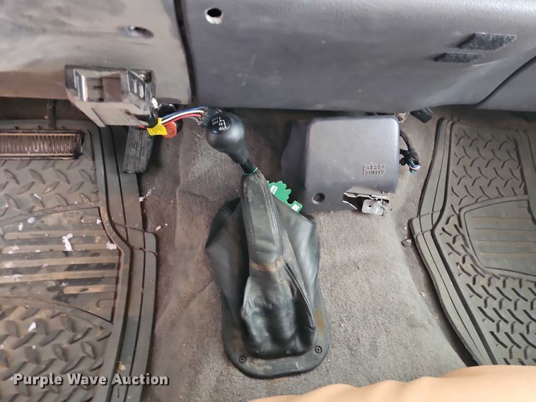 image for item EO4870 1997 Dodge Ram 2500 Club Cab flatbed pickup truck