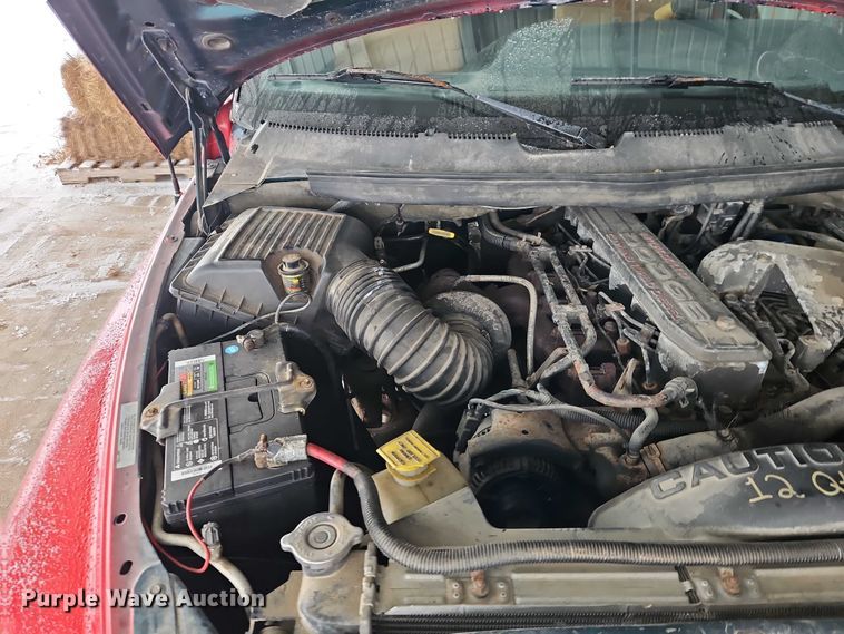 image for item EO4870 1997 Dodge Ram 2500 Club Cab flatbed pickup truck