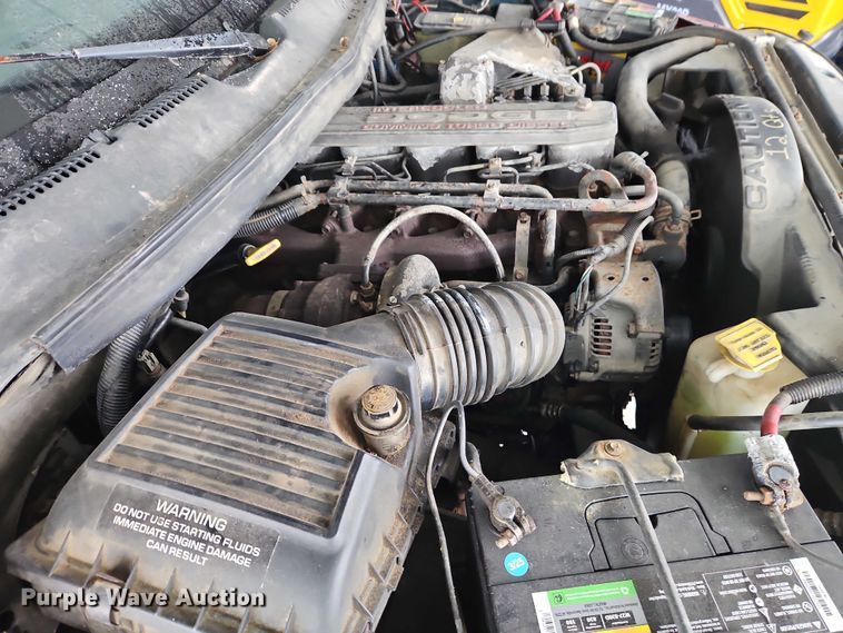 image for item EO4870 1997 Dodge Ram 2500 Club Cab flatbed pickup truck