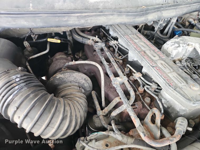 image for item EO4870 1997 Dodge Ram 2500 Club Cab flatbed pickup truck