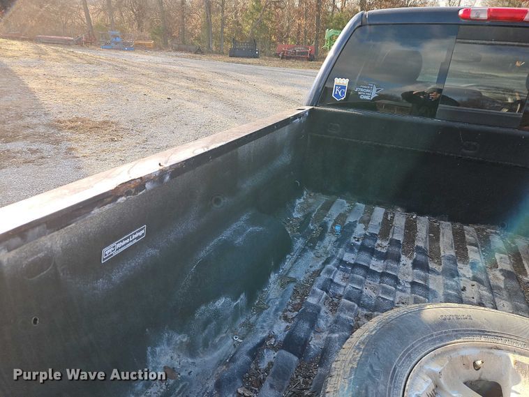 image for item EO4881 2007 Chevrolet Silverado 1500 Ext. Cab pickup truck