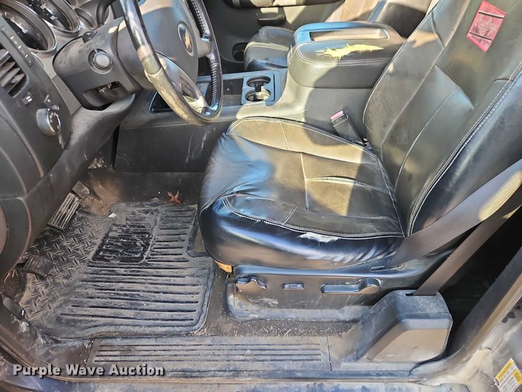 image for item EO4881 2007 Chevrolet Silverado 1500 Ext. Cab pickup truck