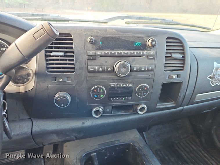 image for item EO4881 2007 Chevrolet Silverado 1500 Ext. Cab pickup truck