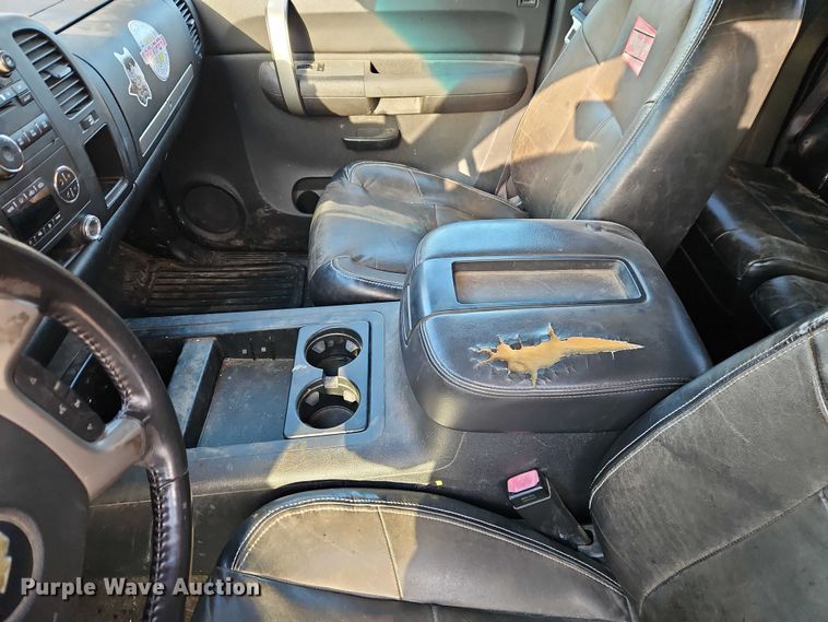 image for item EO4881 2007 Chevrolet Silverado 1500 Ext. Cab pickup truck