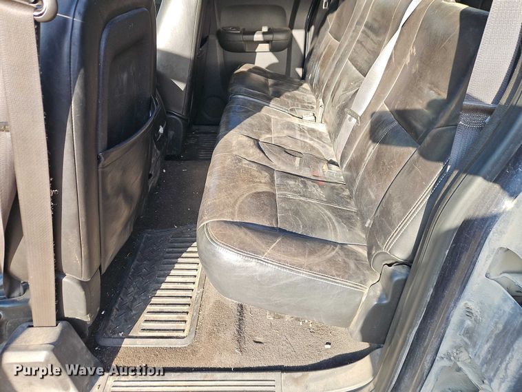 image for item EO4881 2007 Chevrolet Silverado 1500 Ext. Cab pickup truck