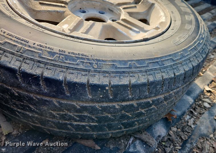 image for item EO4881 2007 Chevrolet Silverado 1500 Ext. Cab pickup truck