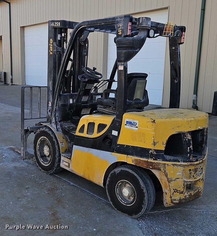 image for item EO4901 Yale GDP060VX forklift