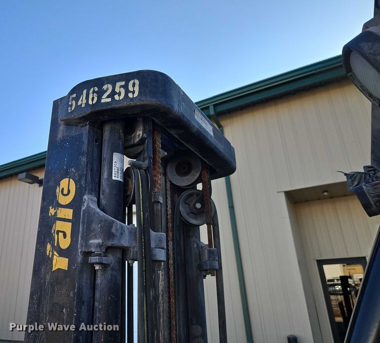 image for item EO4901 Yale GDP060VX forklift