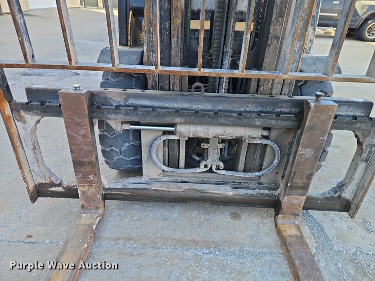 image for item EO4901 Yale GDP060VX forklift