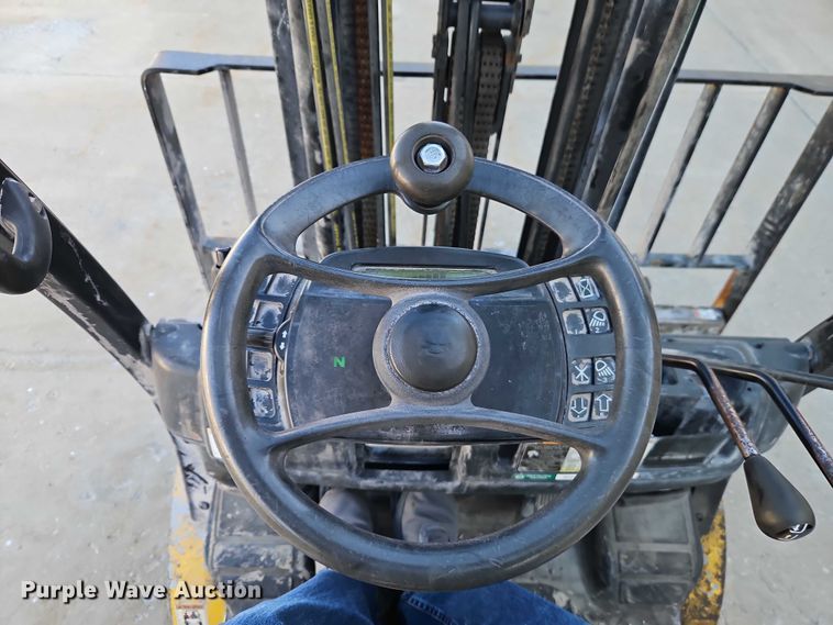 image for item EO4901 Yale GDP060VX forklift