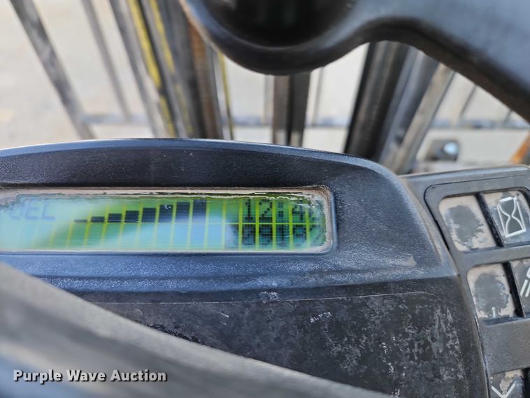 image for item EO4901 Yale GDP060VX forklift