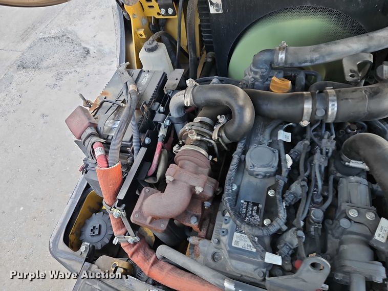 image for item EO4901 Yale GDP060VX forklift