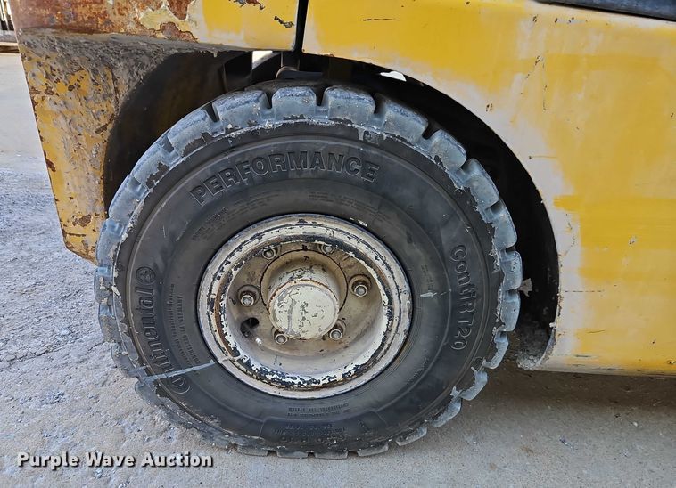 image for item EO4901 Yale GDP060VX forklift