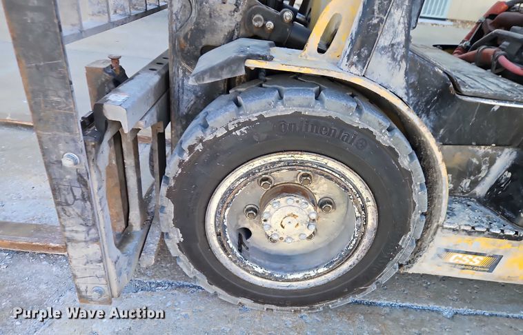 image for item EO4901 Yale GDP060VX forklift