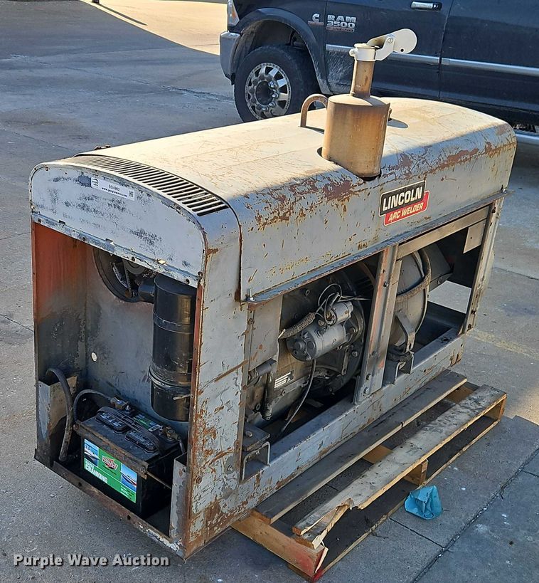 image for item EO4902 Lincoln SAE-350 welder/generator