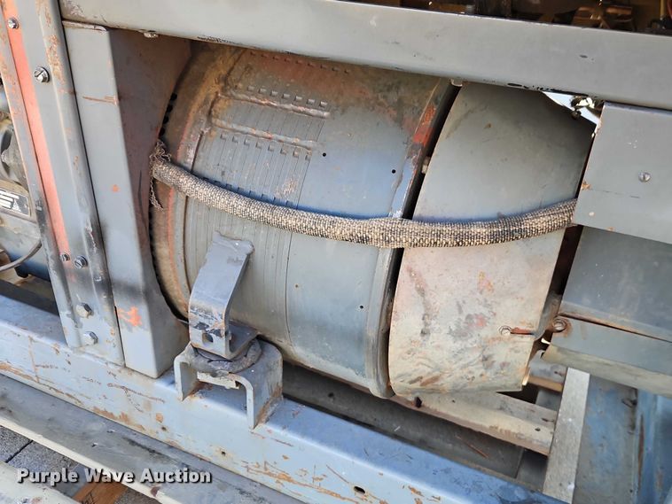 image for item EO4902 Lincoln SAE-350 welder/generator